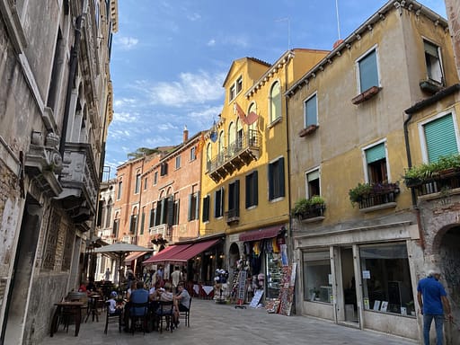 The truth about Italy's & Indonesia's Digital Nomad Visas that do not exist! 2 Italy's Digital Nomad Visa