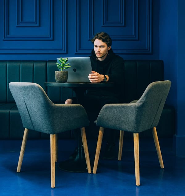 The Tax Nomad Lifestyle: Risks & Opportunities 2 The Tax Nomad Lifestyle: Risks and Opportunities